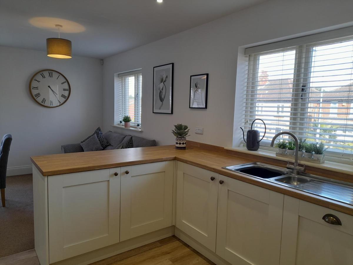 The Stables A Contractor Family 2 Bed Town House In Central Melton Mowbray Bagian luar foto