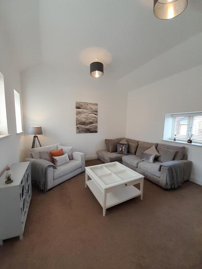 The Stables A Contractor Family 2 Bed Town House In Central Melton Mowbray Bagian luar foto